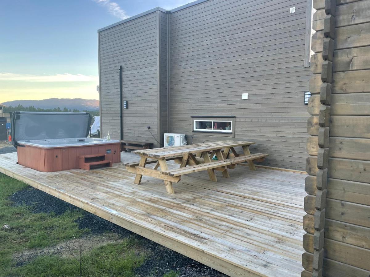 Exclusive Funkis Cabin, Lake View, Rooftop Terrace, Jacuzzi, Sauna, Close To Golf And Alpine Вродал Екстер'єр фото